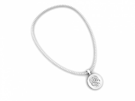 Regal necklace