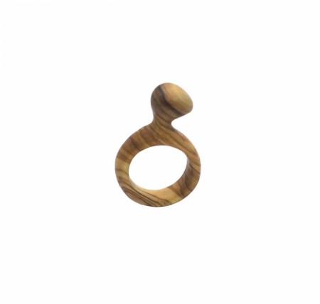 Ring i oliventre fra serien Fluid