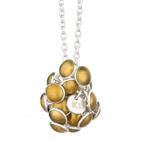 Seashell pendant gold